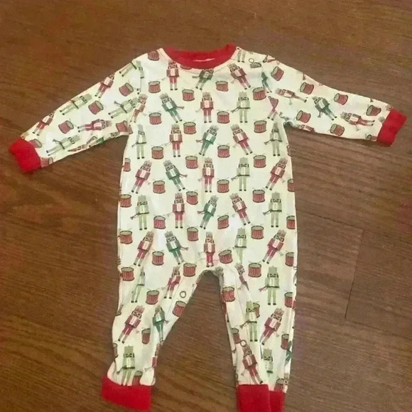 Christmas Nutcracker Baby Boy size 6 months Sleeper Romper Drummer Boy Boutique - Picture 5 of 7